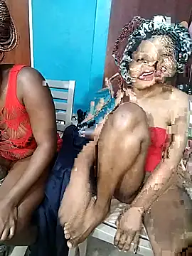 Snapshot of BlondieBitch chatting on 10.30.25 BlondieBitch online show from 10.30.25