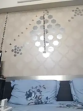 Loveangle1 online show from 09.13.25