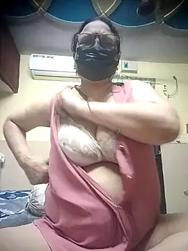 thehotlady online show from 04.18.26