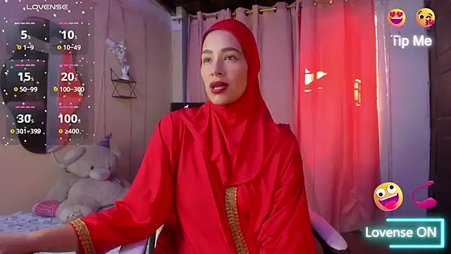 ShanaJamil online show from 11.14.25