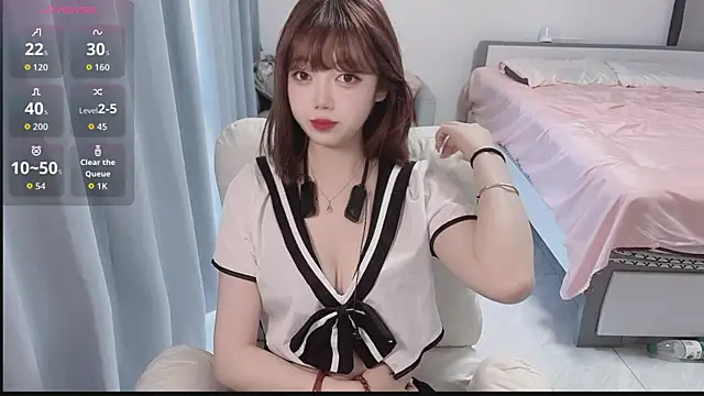 Lucky Cici online show from 10.01.25