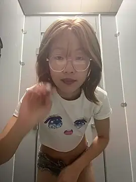 Snapshot of xiaomugouya chatting on 05.04.26 xiaomugouya online show from 05.04.26