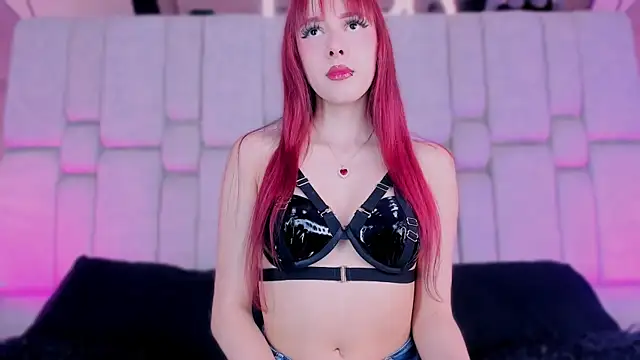 Snapshot of _GigiDoll_ chatting on 11.13.25 GigiDoll online show from 11.13.25