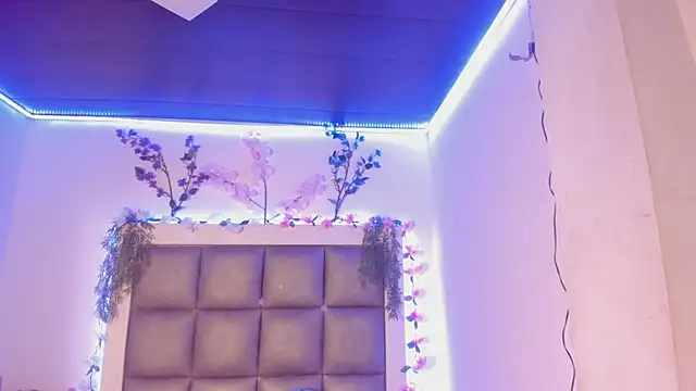 Snapshot of abbiecollins_js chatting on 02.26.26 abbiecollins js online show from 02.26.26