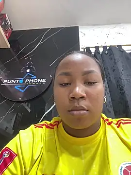 Snapshot of Karol_sexy23 chatting on 10.18.25 Karol sexy23 online show from 10.18.25