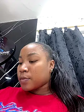 Snapshot of Karol_sexy23 chatting on 10.28.25 Karol sexy23 online show from 10.28.25