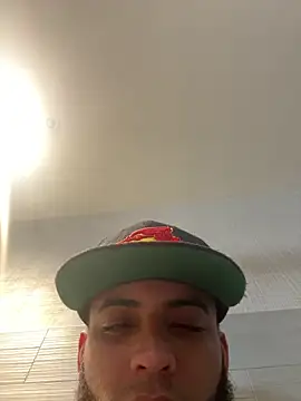 LeoPR00 online show from 12.23.25