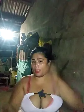 Snapshot of slutty_pinay12 chatting on 09.30.25 slutty pinay12 online show from 09.30.25