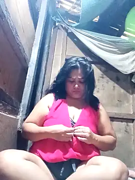 Snapshot of slutty_pinay12 chatting on 10.07.25 slutty pinay12 online show from 10.07.25