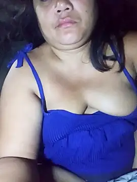 Snapshot of slutty_pinay12 chatting on 10.16.25 slutty pinay12 online show from 10.16.25