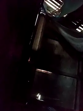 Snapshot of slutty_pinay12 chatting on 10.21.25 slutty pinay12 online show from 10.21.25