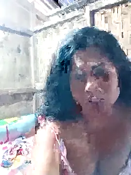 Snapshot of slutty_pinay12 chatting on 11.11.25 slutty pinay12 online show from 11.11.25