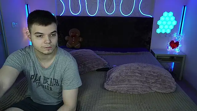 Vikki George online show from 04.20.26