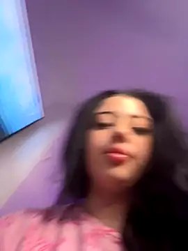 Snapshot of SexyNixy chatting on 11.17.25 SexyNixy online show from 11.17.25