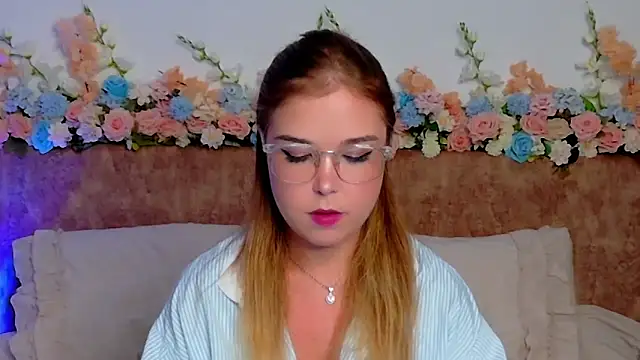 Lilith Bonheur online show from 03.26.26