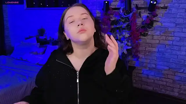 Selena Muse online show from 11.27.25