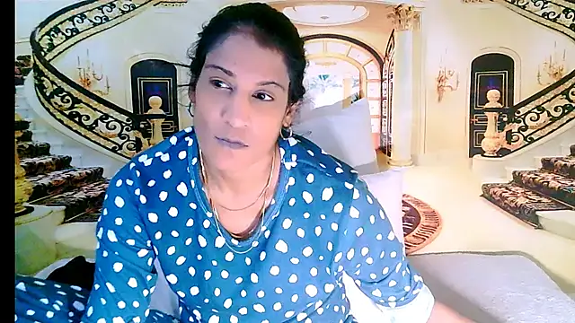 Snapshot of IndianSexcSmyle chatting on 05.19.26 IndianSexcSmyle online show from 05.19.26