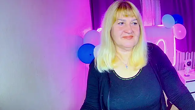 EmmaEllison online show from 09.23.25