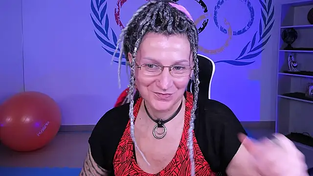 UmaSpace online show from 09.30.25