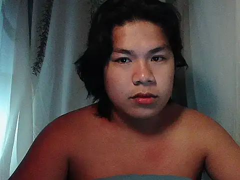 Huntrix2025 online show from 12.21.25