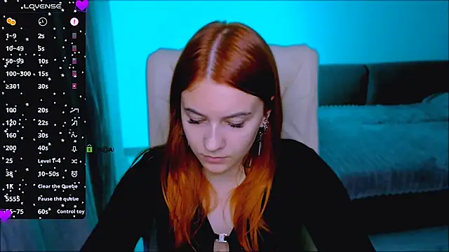 Snapshot of red__dizzy chatting on 10.09.25 red dizzy online show from 10.09.25