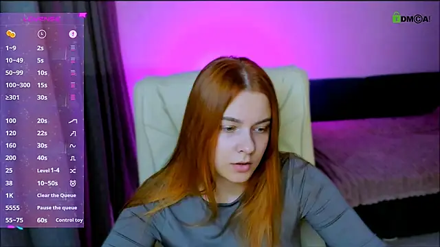 Snapshot of red__dizzy chatting on 10.14.25 red dizzy online show from 10.14.25