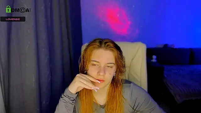 Snapshot of red__dizzy chatting on 11.29.25 red dizzy online show from 11.29.25