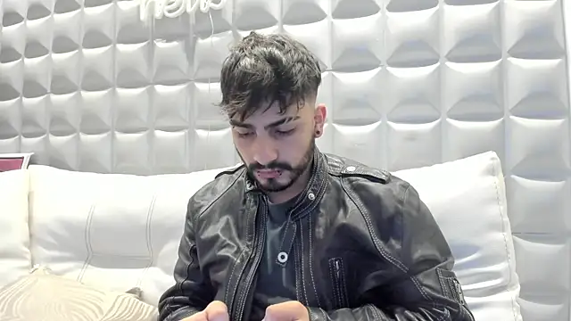 Snapshot of Jack_Daniel__ chatting on 11.08.25 Jack Daniel online show from 11.08.25