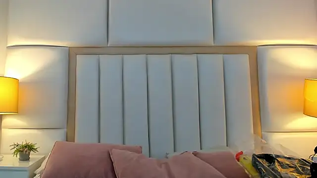 LaylaaDoll online show from 12.20.25