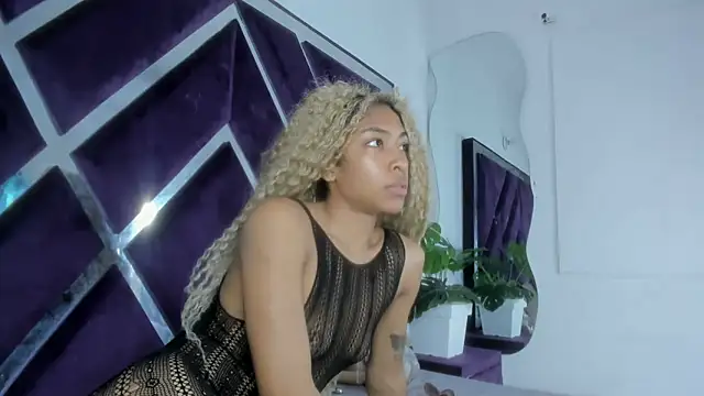 angelkyraasm online show from 01.16.26