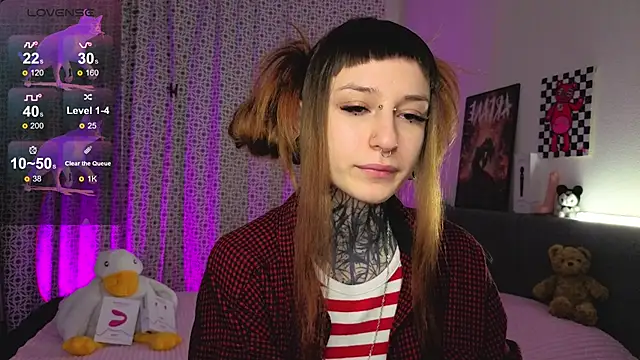 LilithPoison online show from 11.02.25