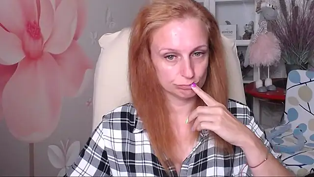 Snapshot of Venus_love1 chatting on 06.19.26 Venus love1 online show from 06.19.26