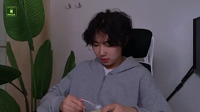 Snapshot of HeejinWang chatting on 07.24.26 HeejinWang online show from 07.24.26