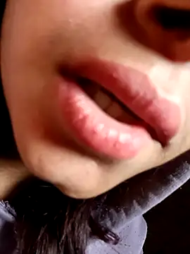 Snapshot of Aaisha-16 chatting on 02.12.26 Aaisha-16 online show from 02.12.26