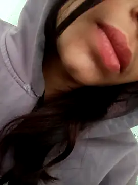 Snapshot of Aaisha-16 chatting on 02.19.26 Aaisha-16 online show from 02.19.26