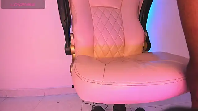 Mia royal online show from 12.01.25