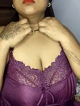 Snapshot of Chubby_bhabhi_ chatting on 01.11.26 Chubby bhabhi online show from 01.11.26