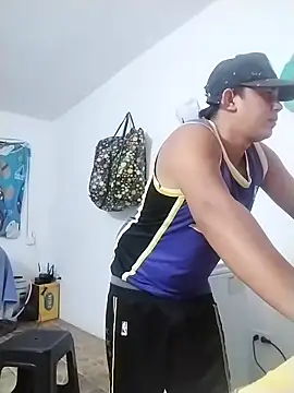 Snapshot of Alex_man23 chatting on 11.18.25 Alex man23 online show from 11.18.25