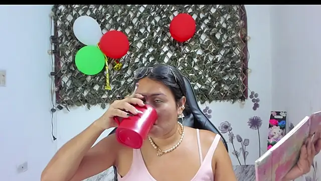 Luna021 1 online show from 11.04.25