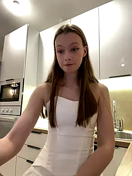 FriendlyFire 18 online show from 09.30.25