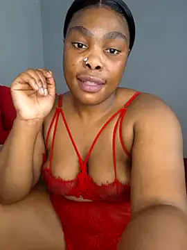 Snapshot of Hornysweetheart chatting on 10.25.25 Hornysweetheart online show from 10.25.25