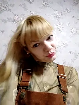 Snapshot of AliceSwan1122 chatting on 09.27.25 AliceSwan1122 online show from 09.27.25