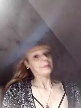 Snapshot of AliceSwan1122 chatting on 10.19.25 AliceSwan1122 online show from 10.19.25