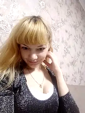 Snapshot of AliceSwan1122 chatting on 10.26.25 AliceSwan1122 online show from 10.26.25