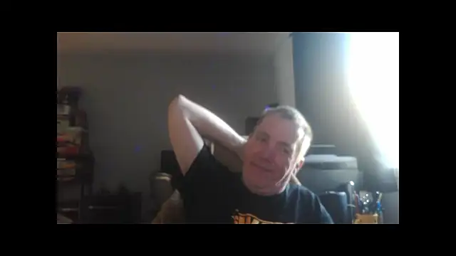 Snapshot of Sex_and_loves chatting on 11.19.25 Sex and loves online show from 11.19.25