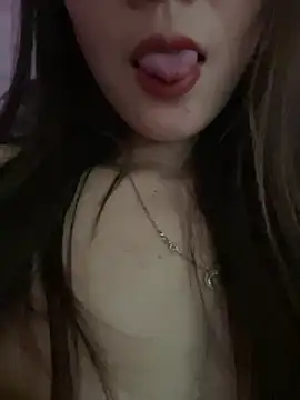 Snapshot of Moon_pusy chatting on 06.25.26 Moon pusy online show from 06.25.26