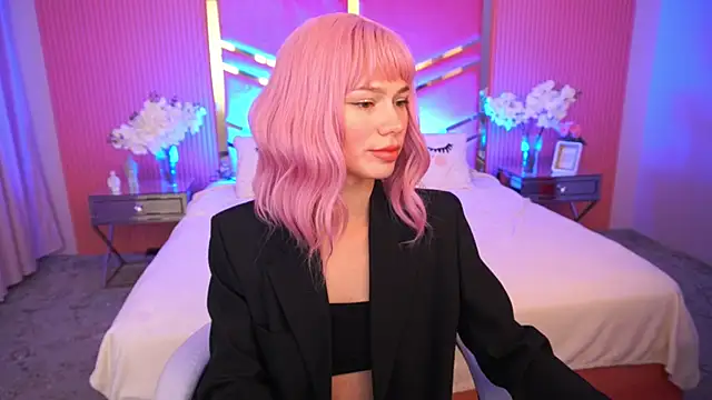 ShyySiren online show from 09.19.25