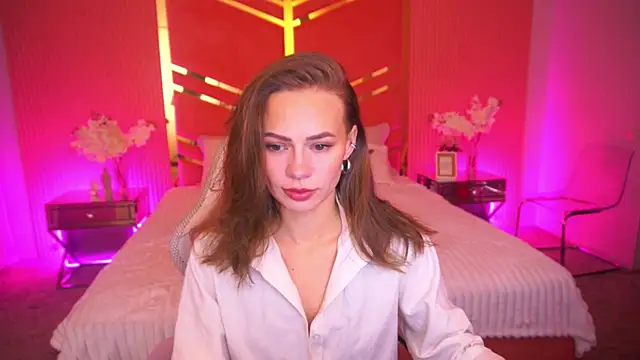 ShyySiren online show from 11.01.25