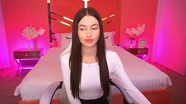 CherryyLulu online show from 11.14.25