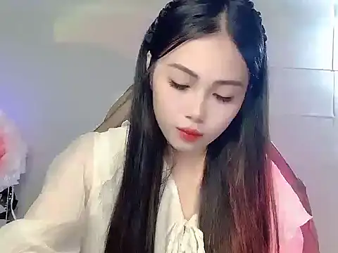 Lyly4757 online show from 12.19.25